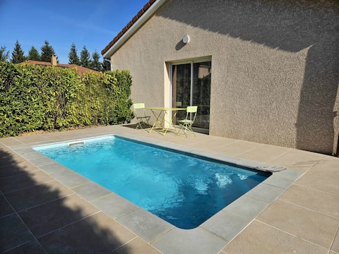 5-star villa with private pool and air conditioning