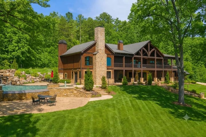 Mountainside Manor l Custom pool & movie theater!