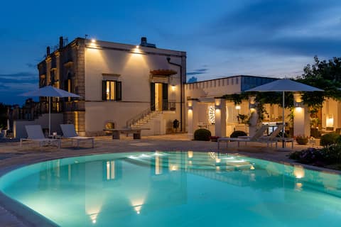 Villa Favorita Luxury Monopoly Trullo