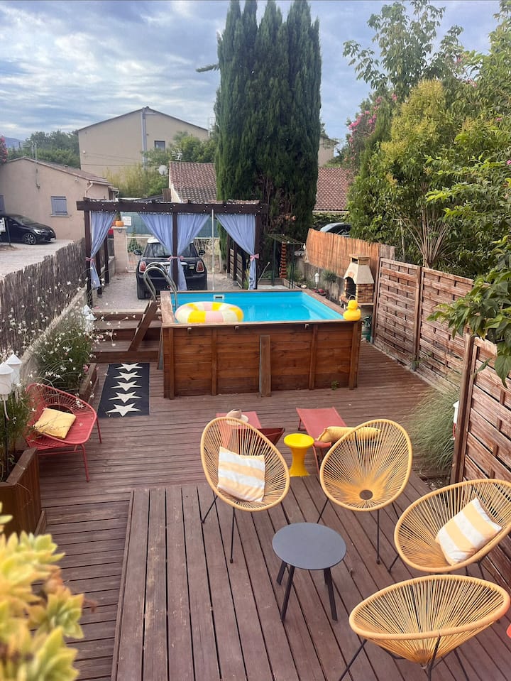 Maison Coccinelle Avec Piscine Au Centre Ville - Saint-Rémy-de-Provence