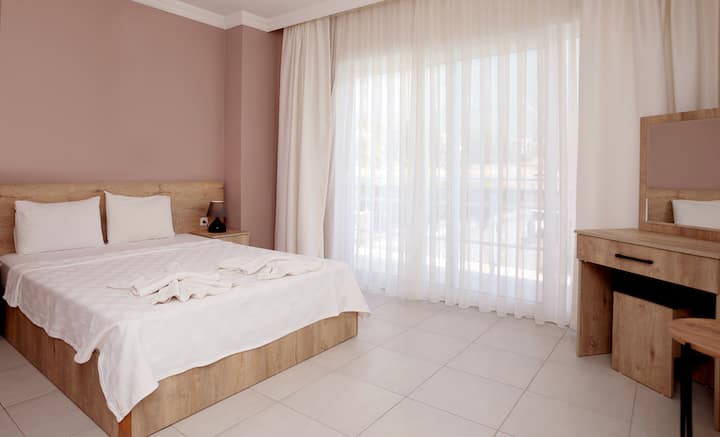 غرفة النوم 2