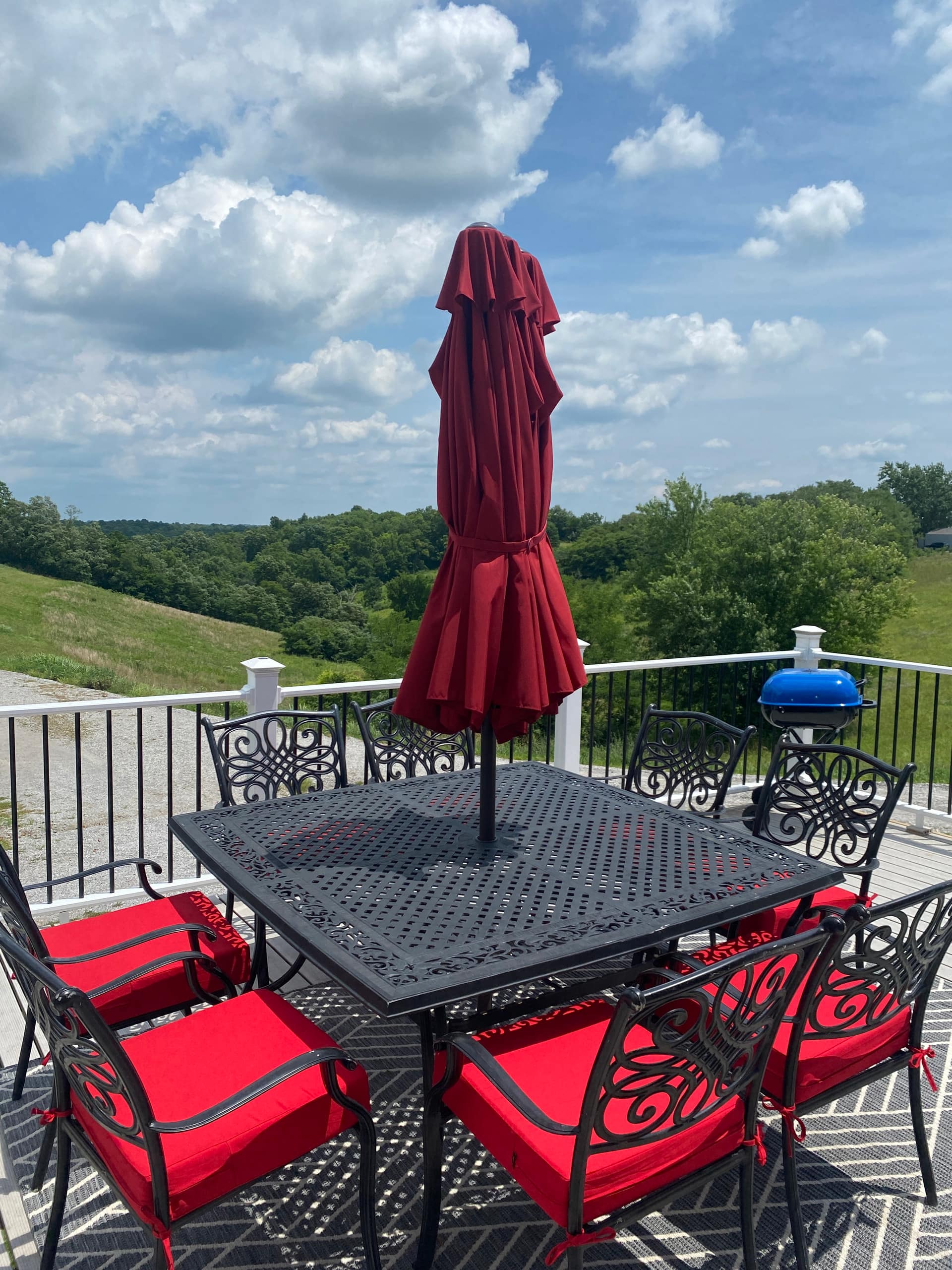 Great View, 7 mins to Ark, In Town, 4 BR, 3 BA