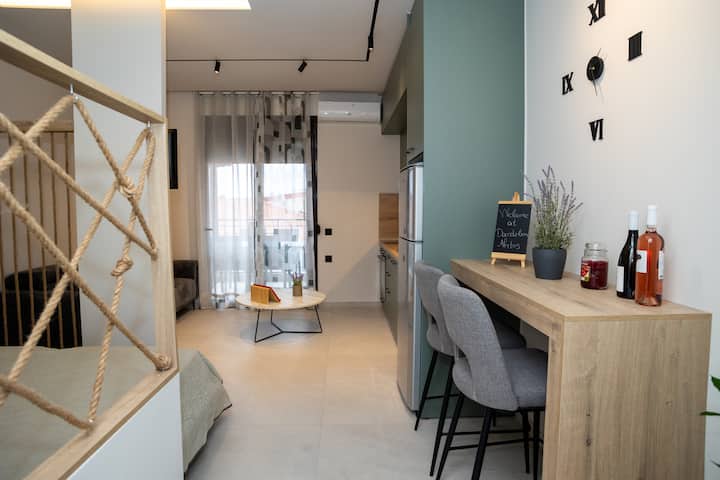 Dandelion: A Seaview Apartment In Afytos Centre - Halkidiki