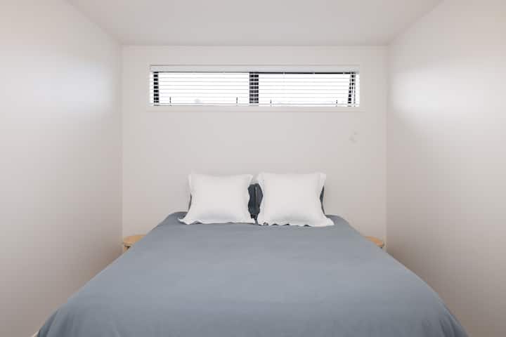 საძინებელი 4