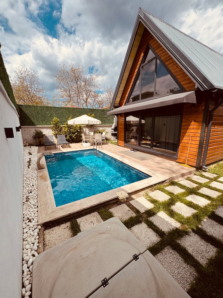 Ayan Bungalov Sapanca, 
Müstakil Bahçe, ÖZel Havuz - Sapanca