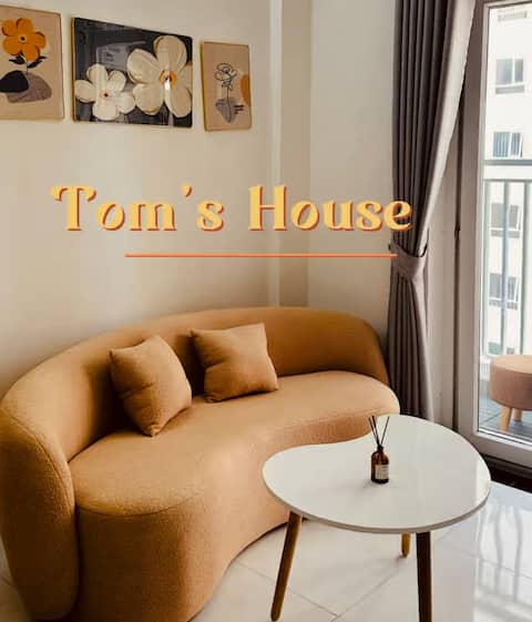 Tom’s House-Park view w balcony,2BR,3km from beach
