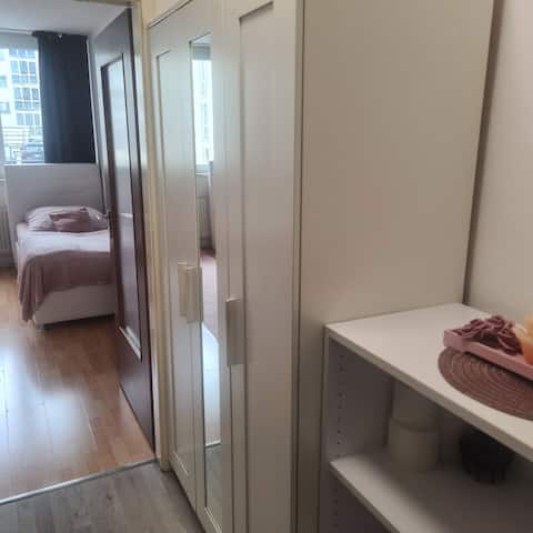 Top Airbnb: Standard Studio in Munich in Ludwigsvorstadt Kliniken
