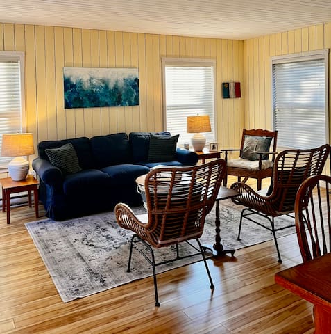 Relax at Beach Week Cottage