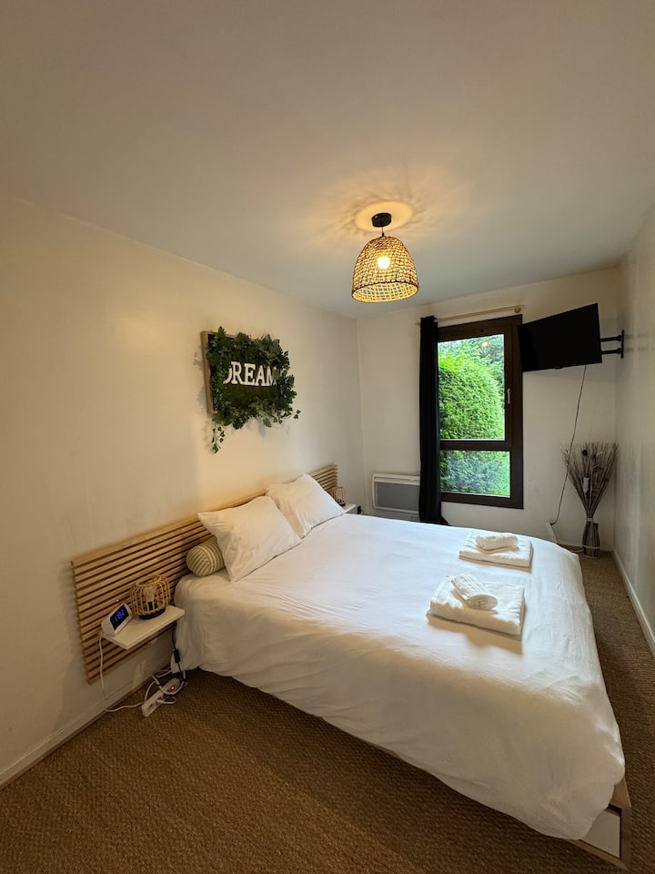 საძინებელი 1