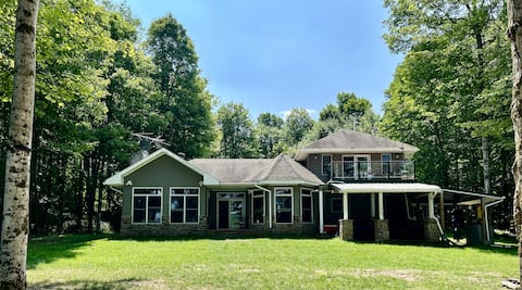 Waterfront house - Salmon River