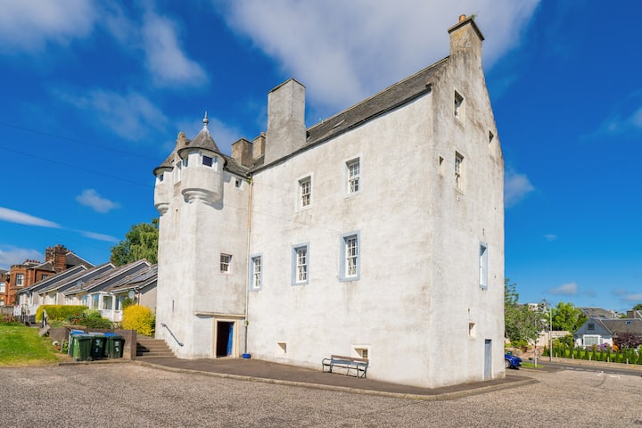 Unique Castle Stay In Perth - Corporate & Couples - Perth