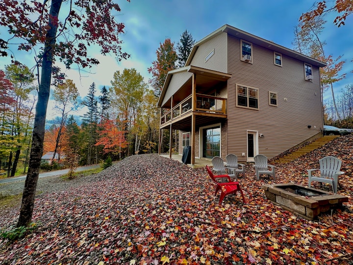 Four Season Eustis Retreat/Direct Trail Access