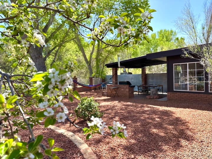 Casa Mystic: A Red Rock Country Getaway For Family - Sedona, AZ
