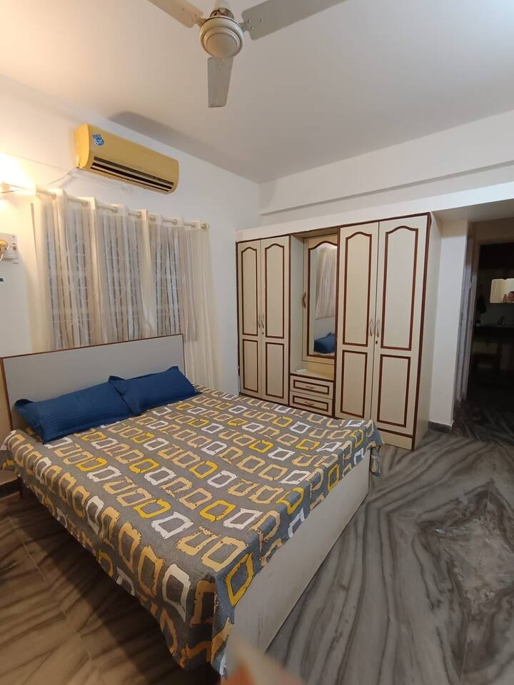 Bedroom 1 image 1