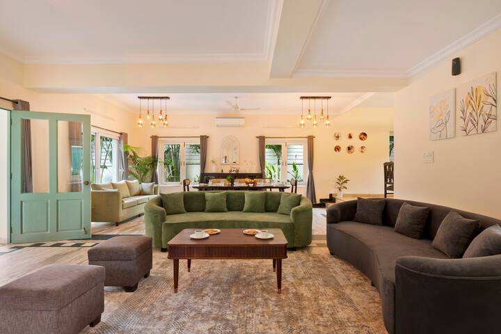 Living room image 1