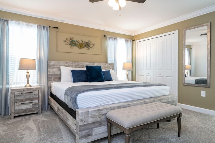 Master Bedroom with a king size bed. 2nd floor