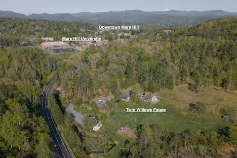 Private Mountain Estate | 3 Homes on 14 Acres