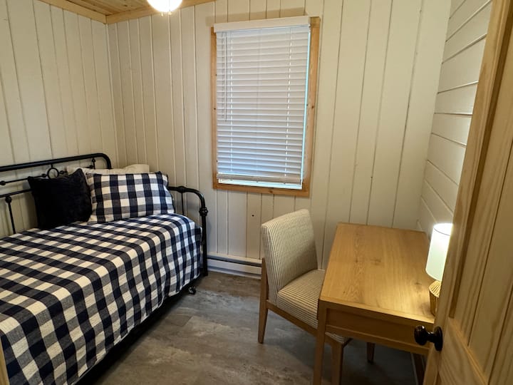 საძინებელი 2