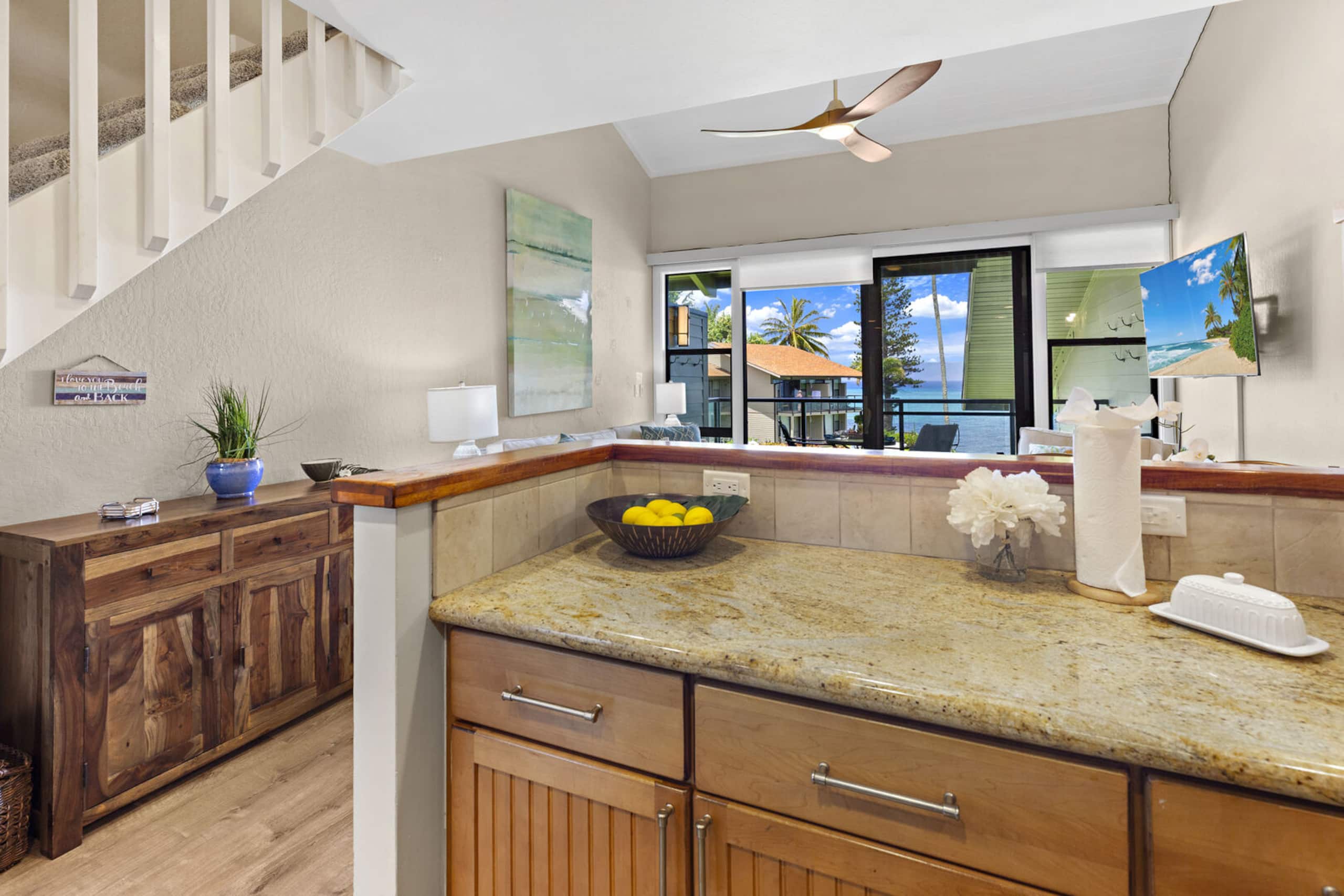 Condo in Lahaina · ★4.5 · 2 bedrooms · 2 beds · 2 baths - Image 17