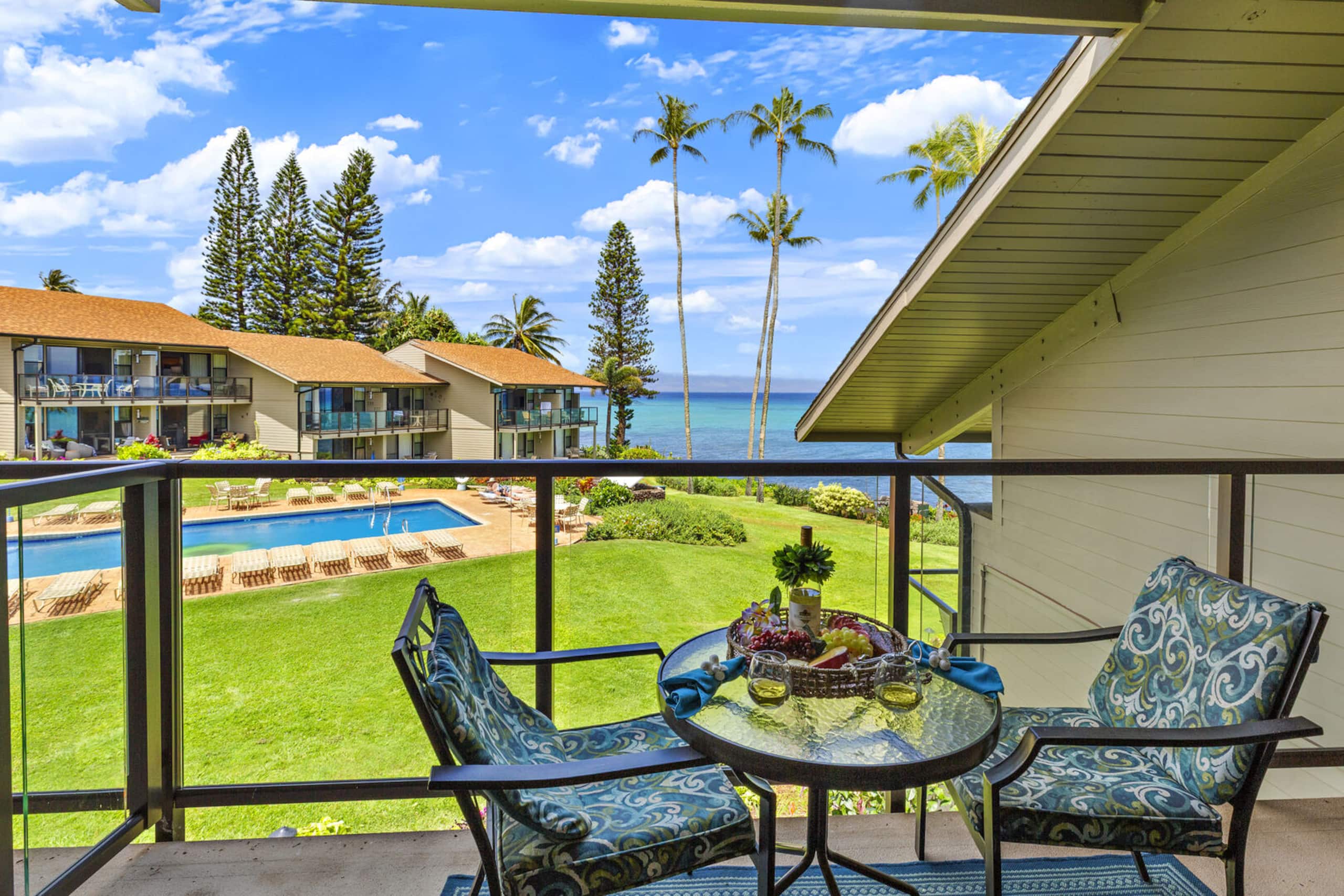 Condo in Lahaina · ★4.5 · 2 bedrooms · 2 beds · 2 baths - Image 7