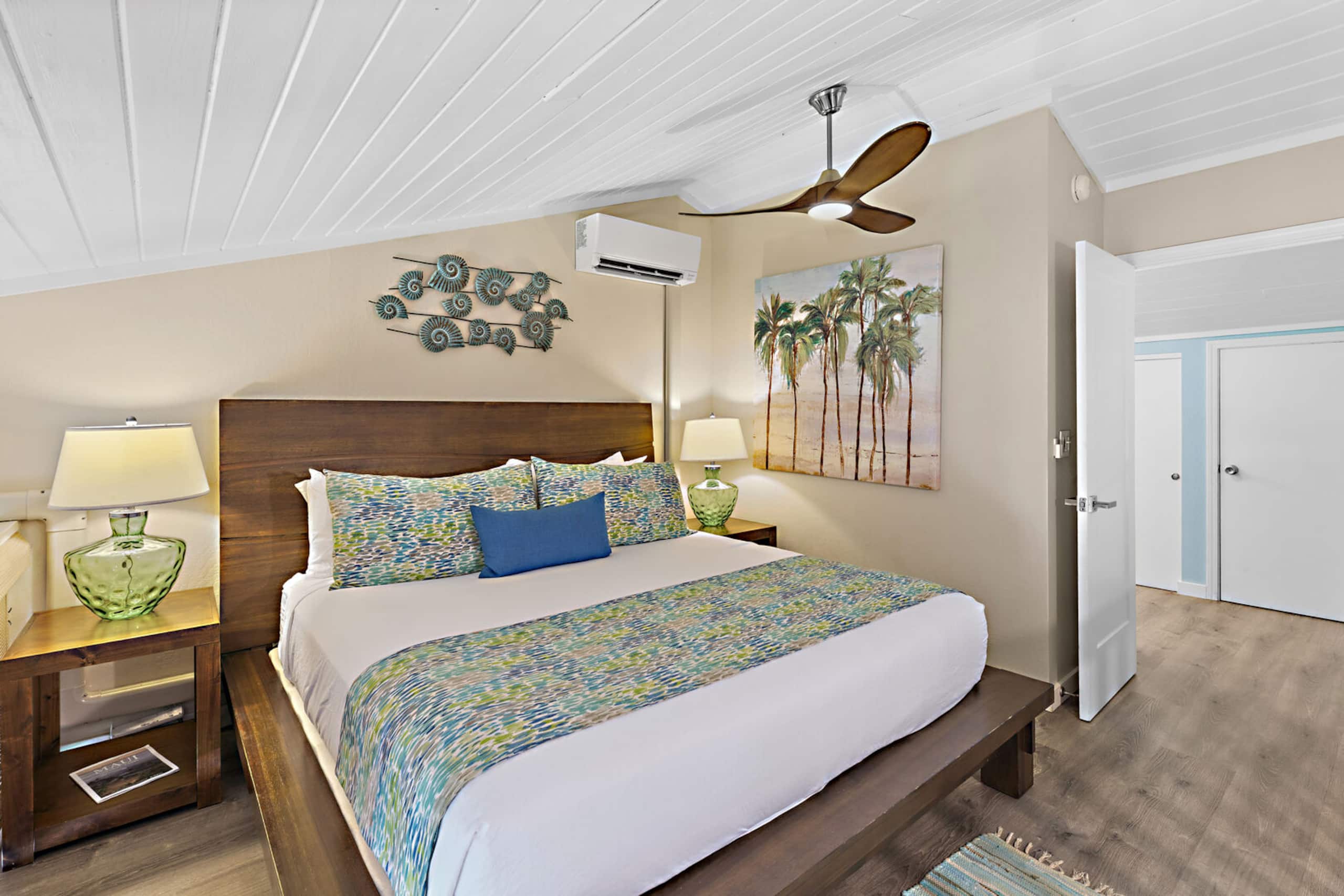 Condo in Lahaina · ★4.5 · 2 bedrooms · 2 beds · 2 baths - Image 24