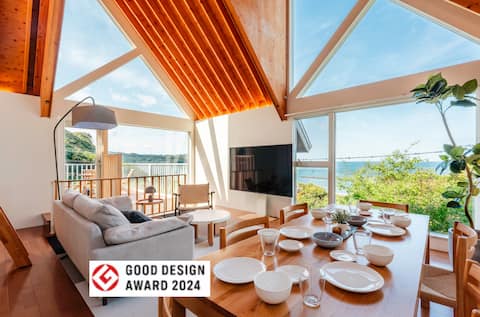 Enjoy nature in luxury at a Good Design Award-winning villa with ocean views | 50 minutes from the c