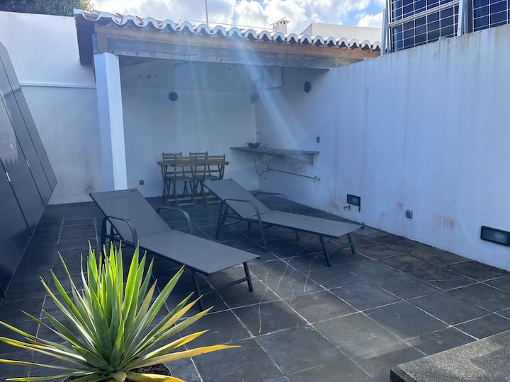 Autumn Getaway • Patio Townhouse A/C