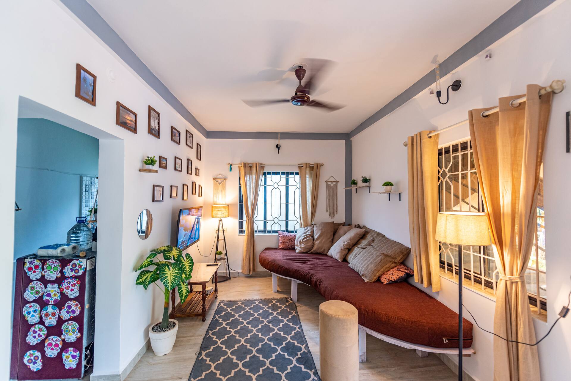 Stylish & Cozy 1BHK w/AC & Fast Wifi
