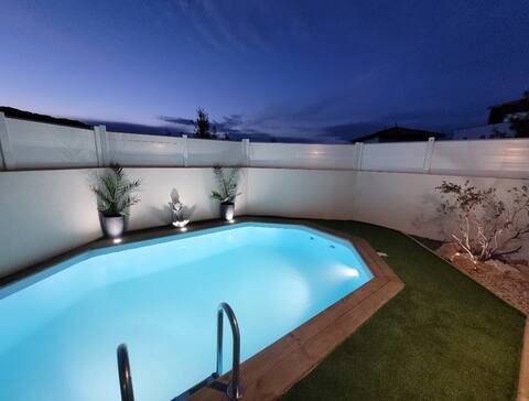 Beautiful guest house with private pool, 20 minutes from Plage Confort