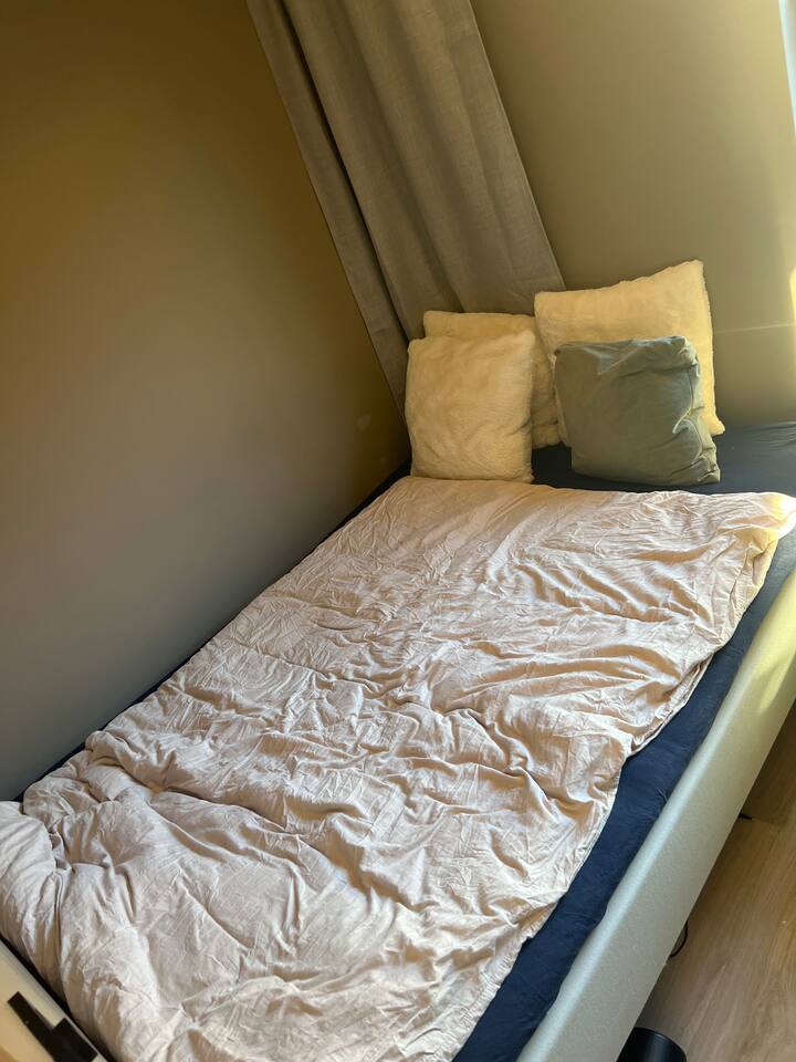 საძინებელი 2