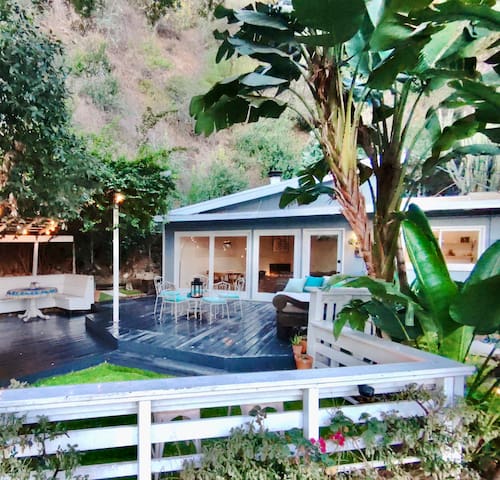 Hollywood Hills Sanctuary – Historic Beachwood