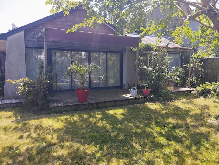 Maison En Bois De Plain-pied, Grand Jardin Abrité - Guérande