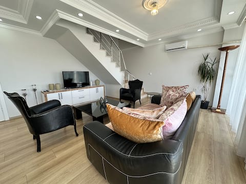 Top performing Airbnb: 1 km to the sea in the center of Side in Manavgat