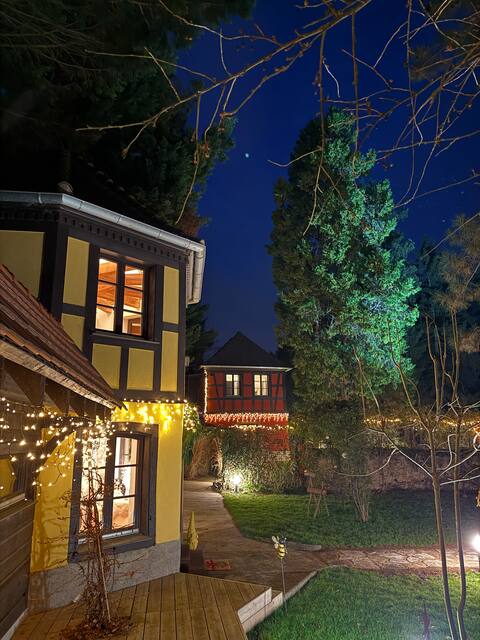 Parc du Séquoia 4*: The apiary near Colmar