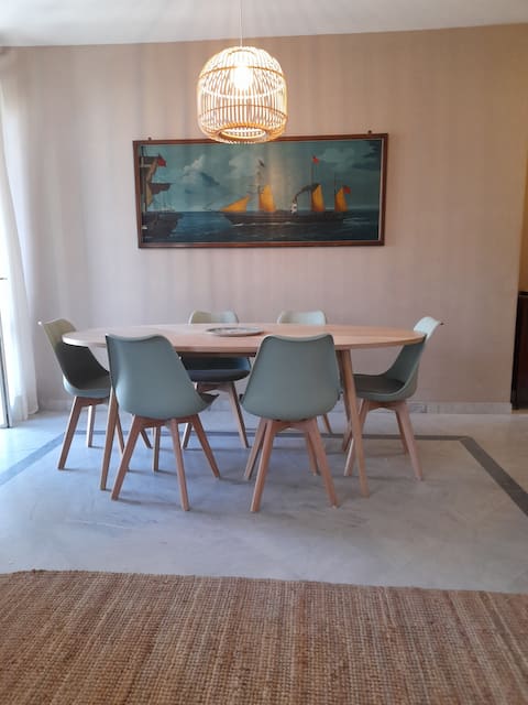 Close to the beach with garage