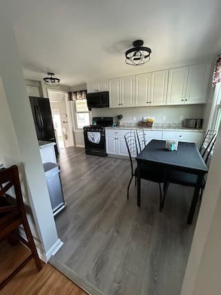 Tonawanda 3 Bed House, 20 Min to the Falls, photo 11 of 38