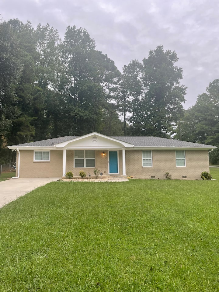 New Renovated 3BR/2BA home in Cobb County! Houses for Rent in Powder