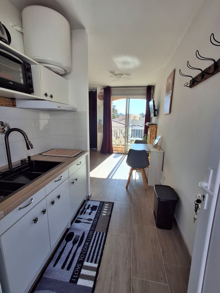 Studio Climatisé, Loggia Et Parking Privé - Balaruc-les-Bains