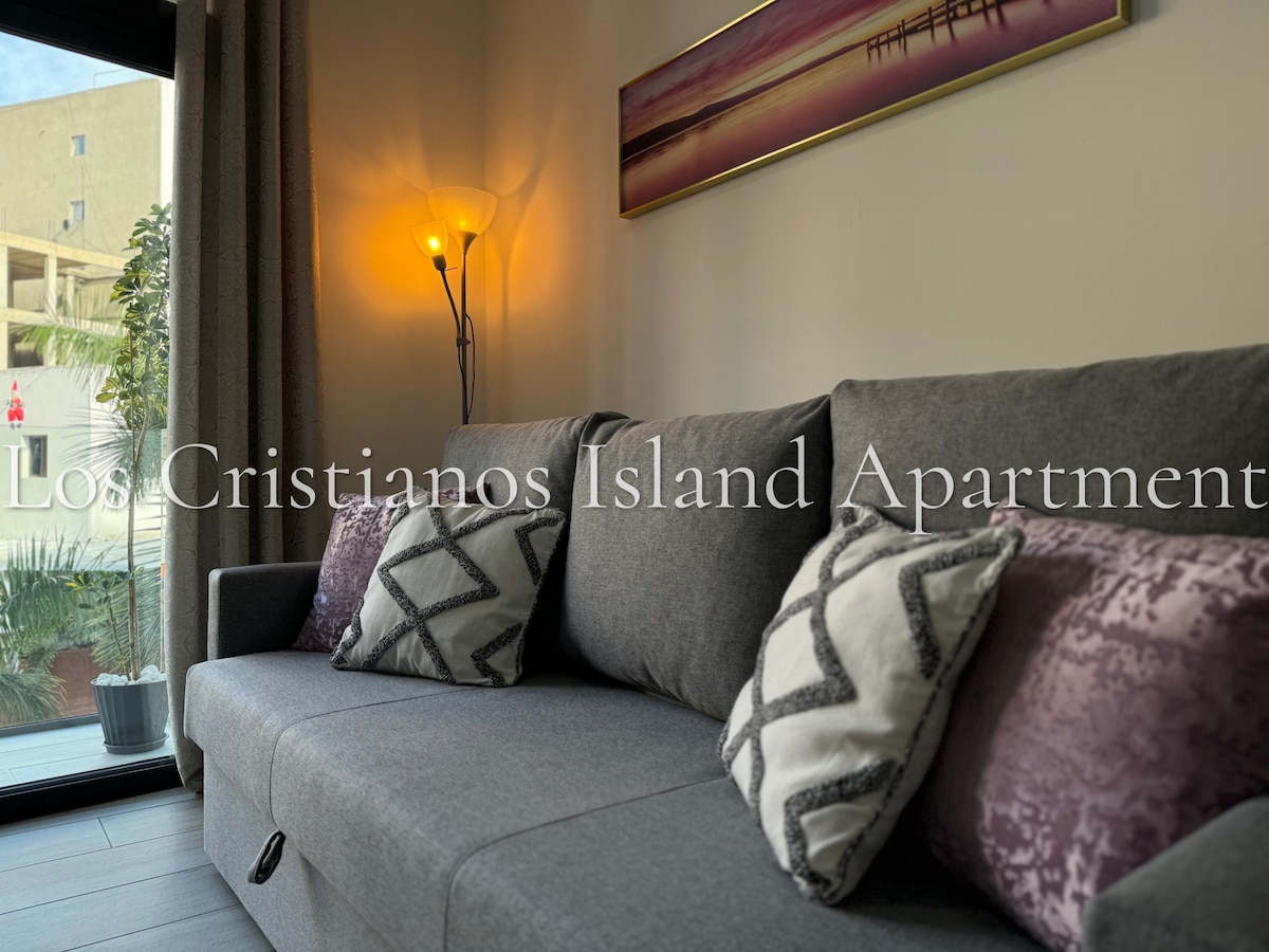 Popular Airbnb listing: Los Cristianos Island Apartment in Arona