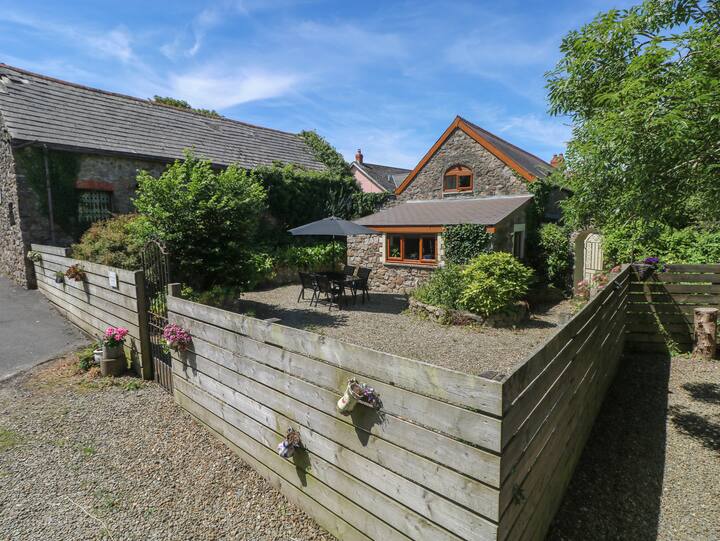 Barn Court Cottage - Narberth