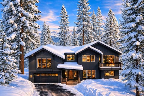 Treetops Adventure Lodge:Designer Home+Hot Tub+AC