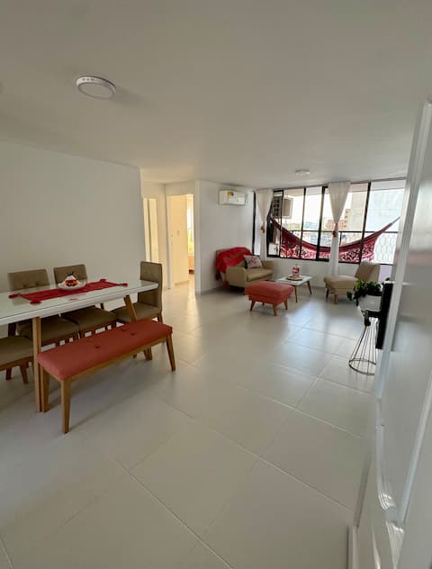 Apartment located in a building facing the SEA