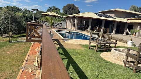 Popular Airbnb listing: Recanto da Boa Vista Farmhouse Amazing view! in Socorro