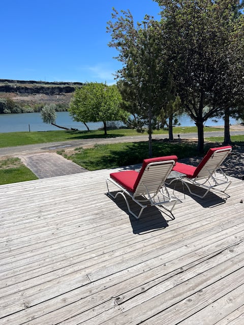 Salmon Creek Farm Retreat