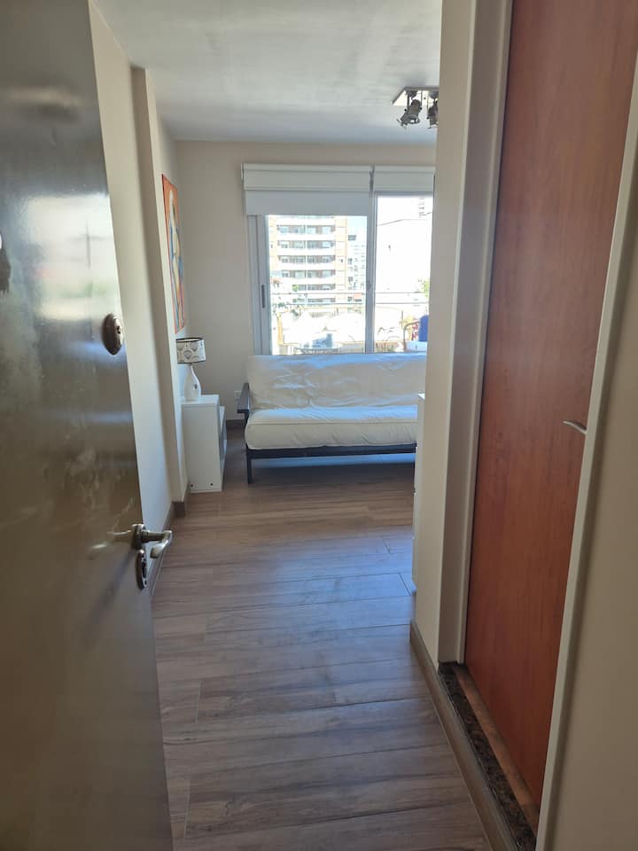 Kitnet com varanda em Caballito