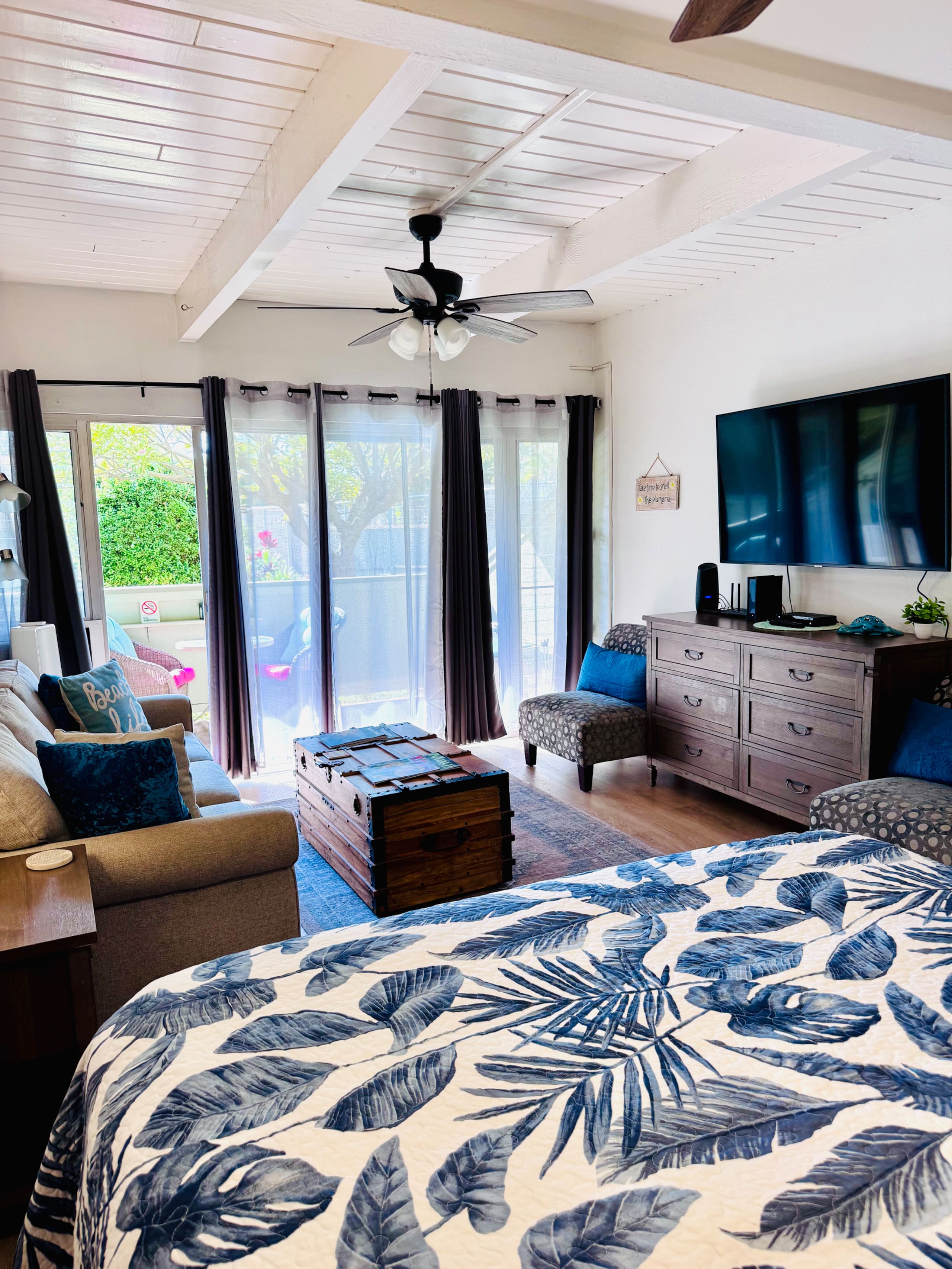 Couples Getaway | Beach, Pool, Hot Tub, Tennis! - Image 4