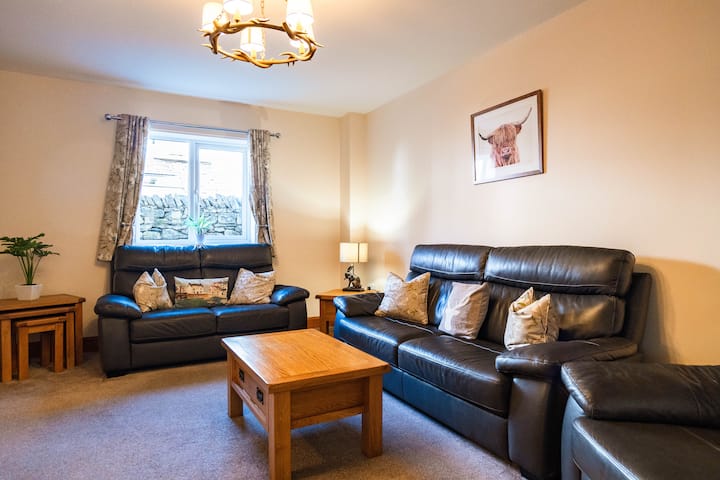 Dog-friendly Arnside Cottage | Heated Pool Access - Arnside