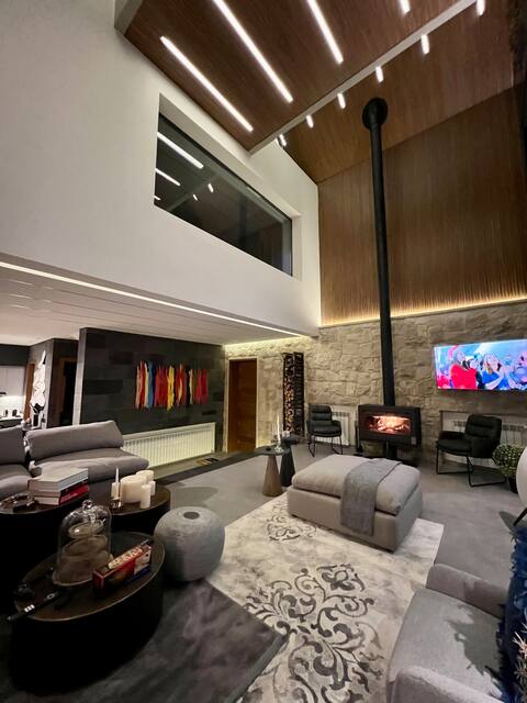 A Fancy Modern 4 bedrooms villa