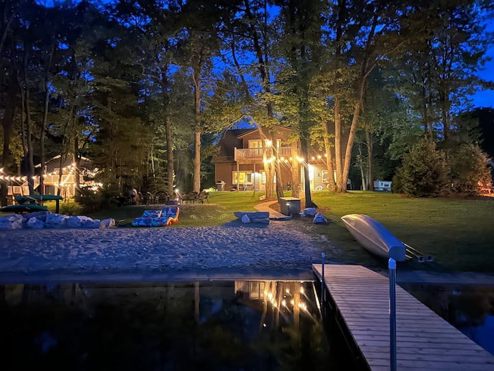 4-Seasons All-Sport Lake House