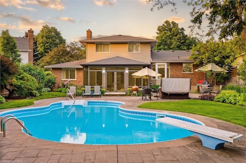 Winery Escape Oasis | Pool | Hot Tub | BBQ | Bar